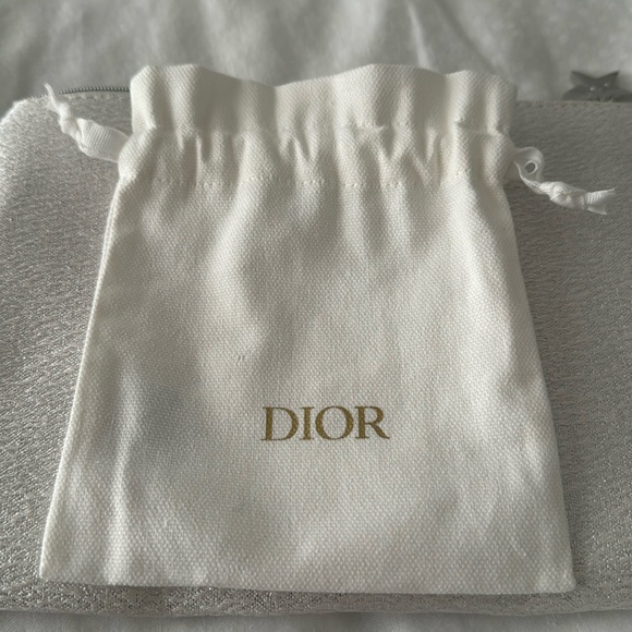 dior mini pouch brand new 5 x 6 inches - Picture 1 of 4